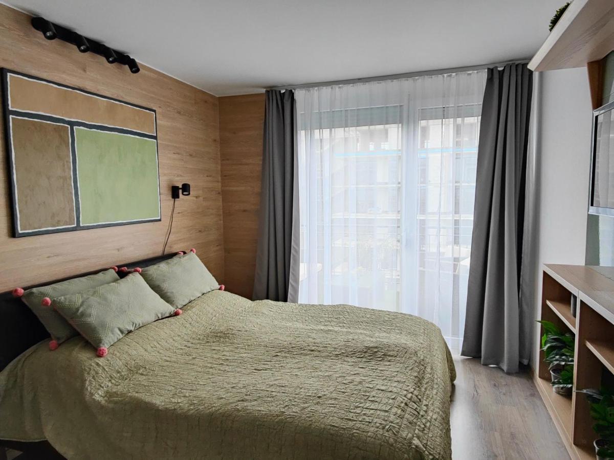 Beachfront Paradise Ezuest Panorama Lakeview Apartment With Panoramic Terrace Siofok Bagian luar foto